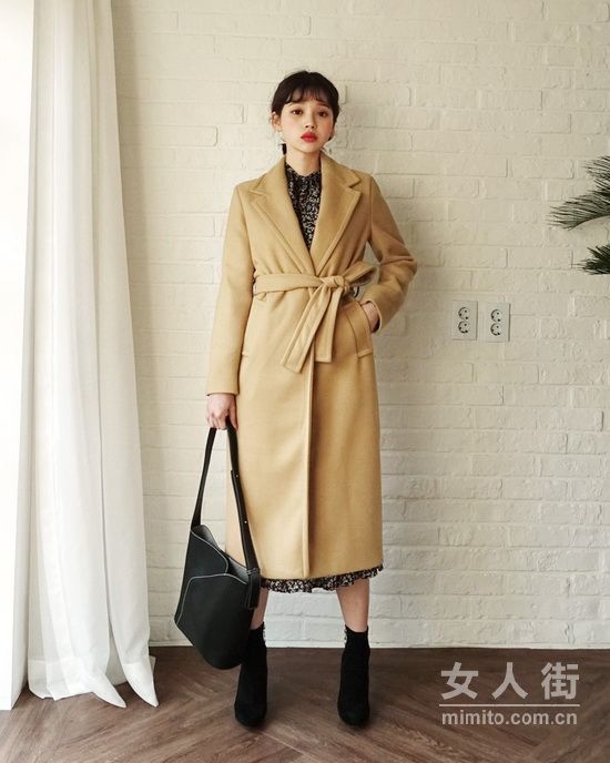 短腿女生怎么穿显高？选对款式是关键！